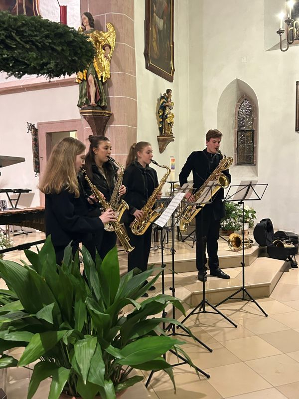 Weihnachten_24_Saxophone.jpg