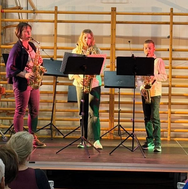 KOnzert_Maerz_26_Heil_Sax_1.jpg