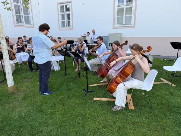 Matinee_2026_tiefe_Streicher.jpg
